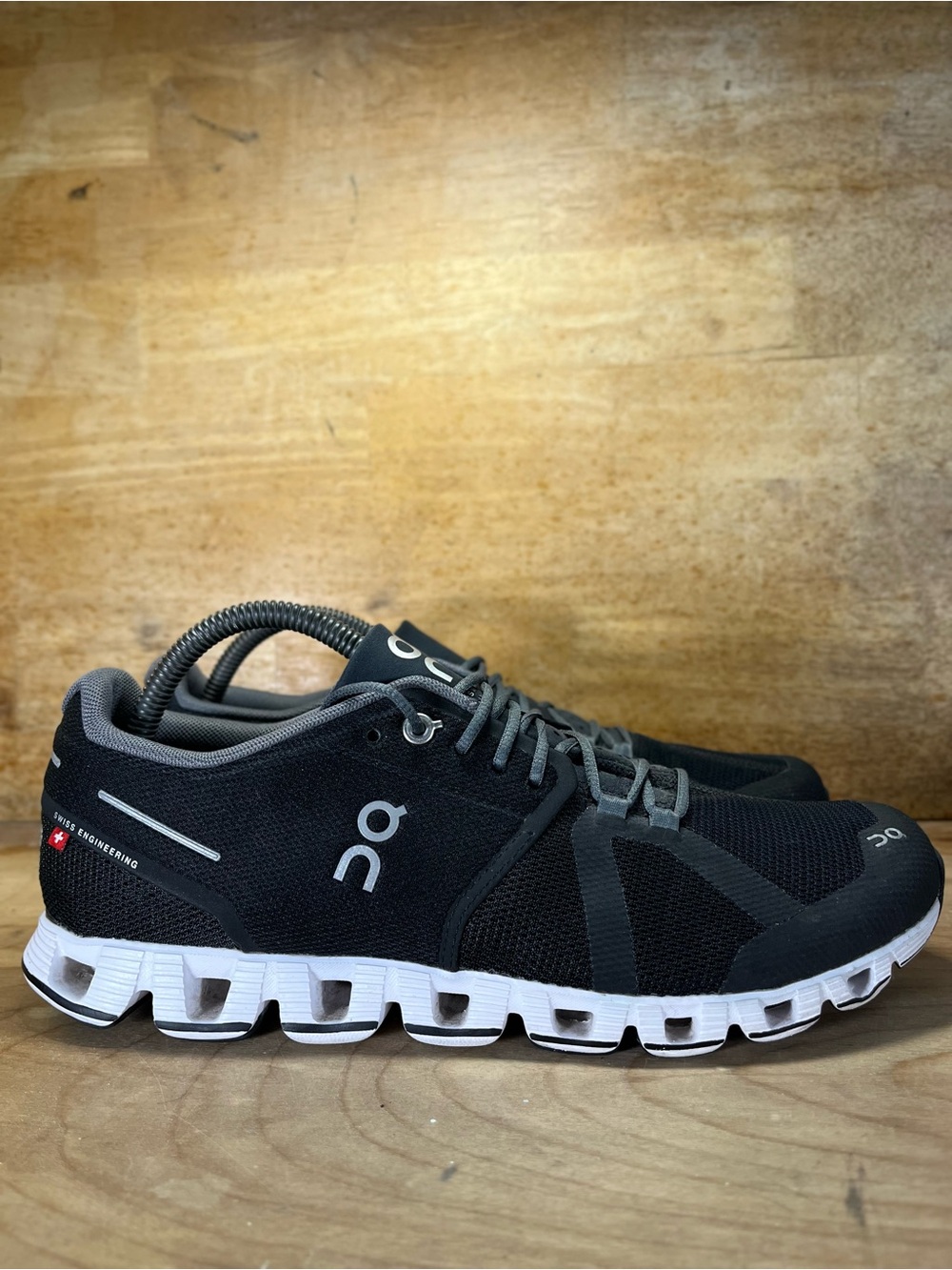 On Cloud 5 LIGHTWEIGHT REFLECTIVE Womens Size 10.5 Running Shoes Sneakers Black